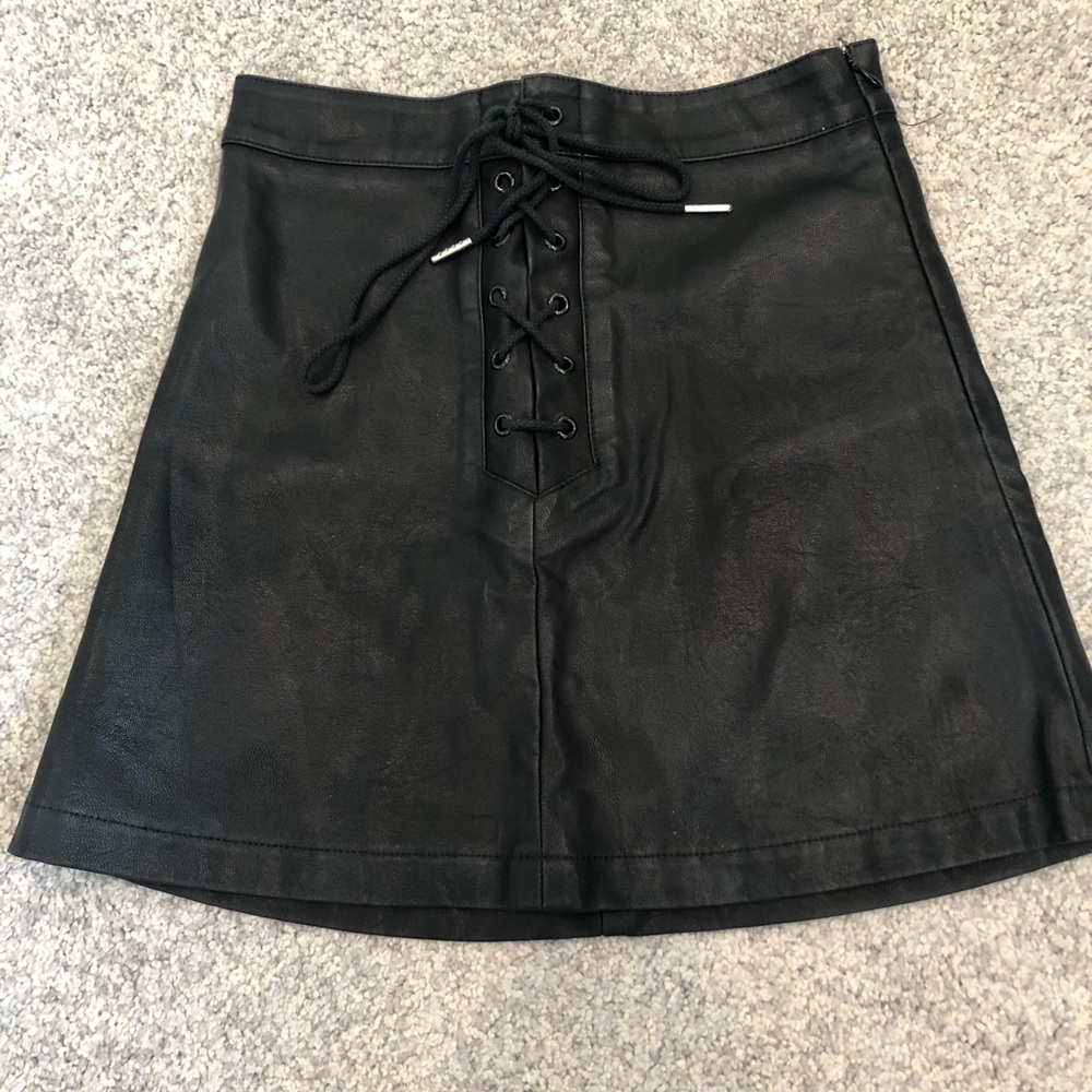 BLACK LEATHER LACE UP SKIRT